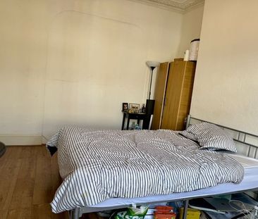 1 Bed Terraced House, Grove Green Road, E11 - Photo 3