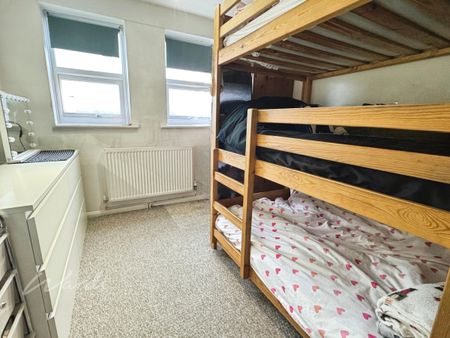 2 bedroom detached house to rent - Photo 2