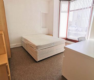 5 bedroom house to rent - Photo 1