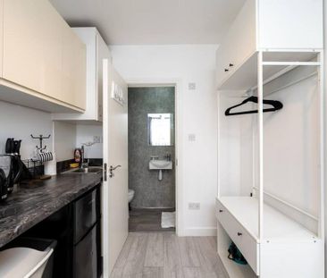 Studio to rent - Photo 5