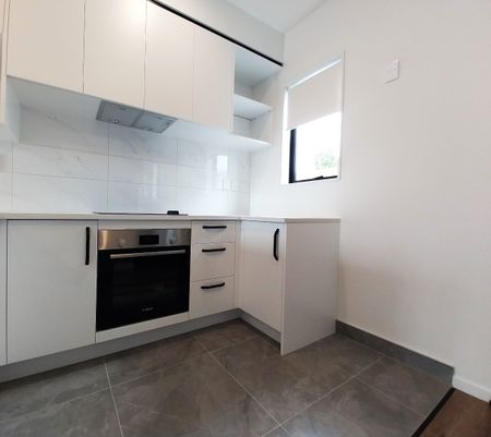 Townhouse Elevated Views! - Photo 4