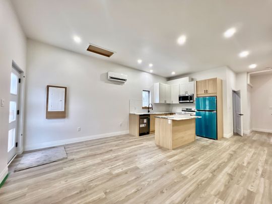 For Lease - 166 CENTRAL Avenue Unit# 3, London East, Ontario - Photo 1