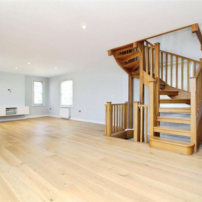 4 bedroom detached house to rent - Photo 1
