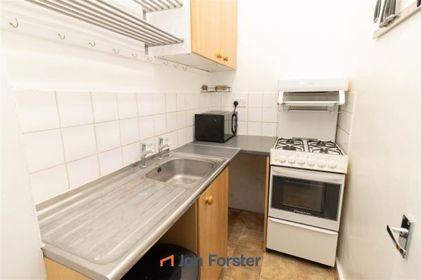 1 Bedroom Flat - Photo 1
