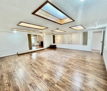 FOUR DOUBLE BEDROOMS*** Laminate Flooring*** Shops and amenities ne... - Photo 6