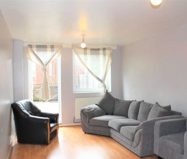 2 bedroom maisonette to rent - Photo 5