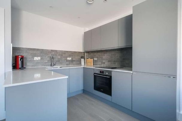Compass Point, Romsey Road, SO16 - Photo 1