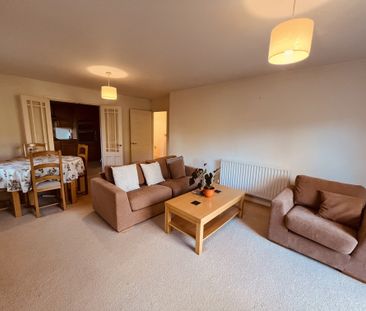 Shoppenhangers Road, Maidenhead - Photo 2