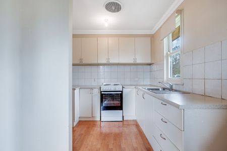 Home For Rent - Photo 3