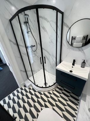 5 bedroom detached house to rent - Photo 1