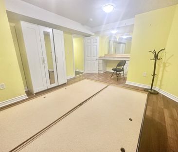 For Lease - 9 Brambank Crescent, Brampton, Ontario - Photo 4