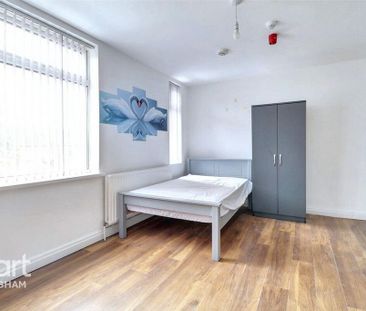 1 bedroom coach house to rent - Photo 5