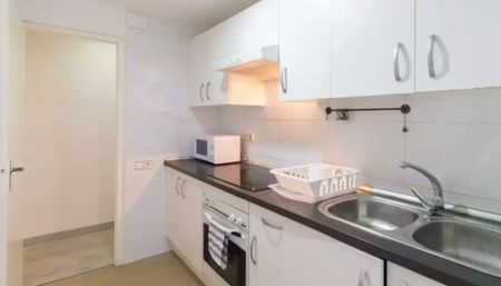 Carrer de Pareto, L'Hospitalet de Llobregat, Catalonia 08902 - Foto 5