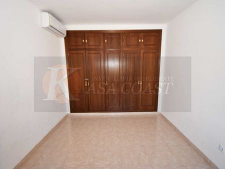 4 bedroom luxury Villa for rent in Fuengirola, Andalusia - Photo 2