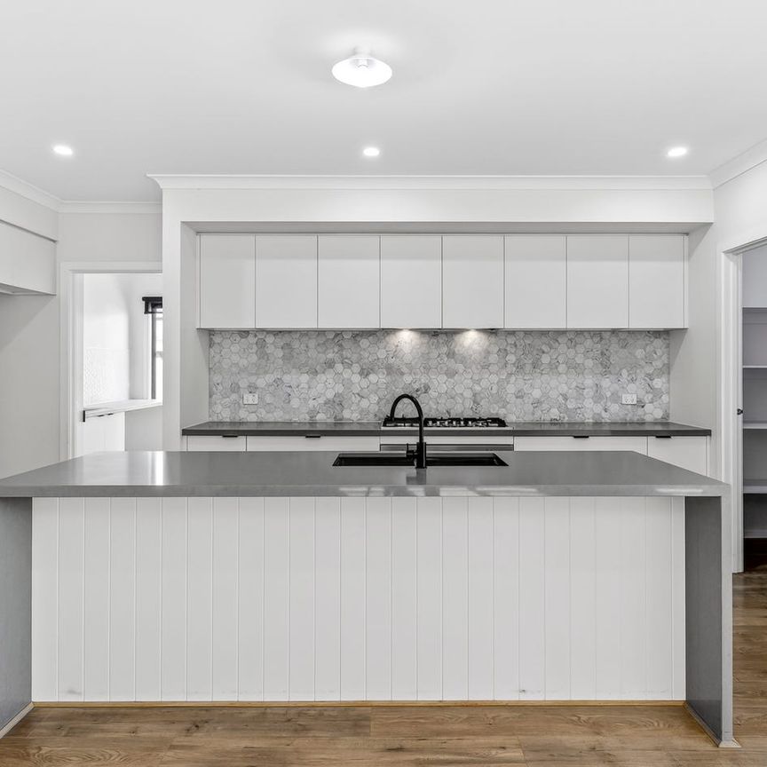 Space, Comfort & Coastal Living - Photo 1