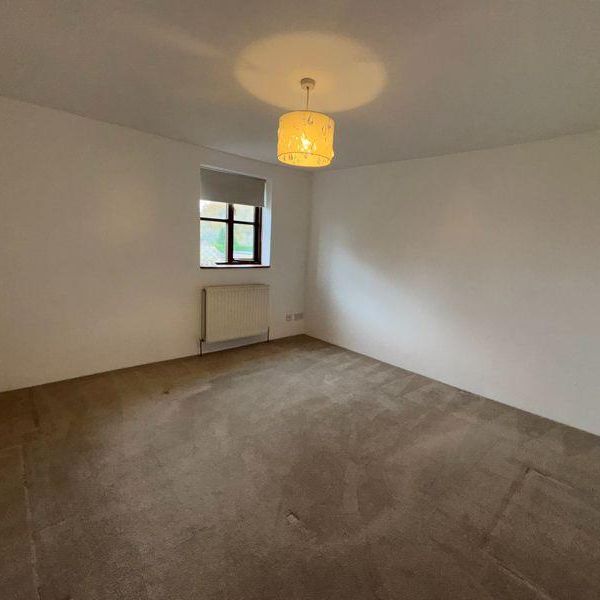 2 bedroom end of terrace house to rent - Photo 1