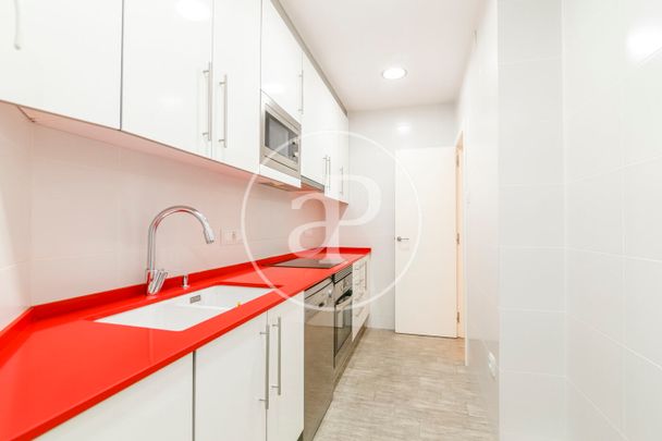 Apartment for rent next to Plaza Narcís Oller - Photo 1