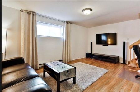 851 Av. de Bois-de-Boulogne, H7N 4G1, H7N 4G1, Laval - Photo 5