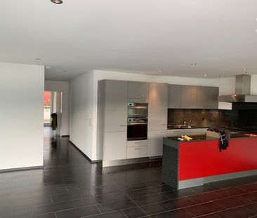 Charmante 3.5-Zimmer-Attika Wohnung mit 2 Terrassen in Schmerikon - Foto 3