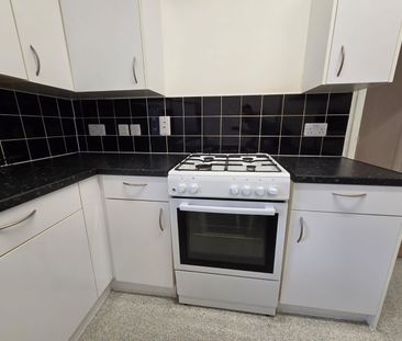 2 Bed Flat, Goodall Road, E11 - Photo 5