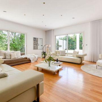 Maison • Le-Perollier - Photo 1