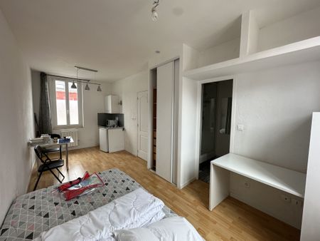 STUDIO MEUBLÉ QUARTIER SAINT HONORÉ - Photo 2