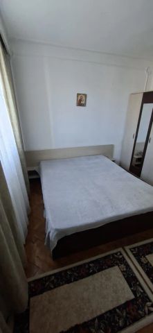 Inchiriez apartament 3camere SD rond 28 Alexandru cel Bun - Fotografie 3