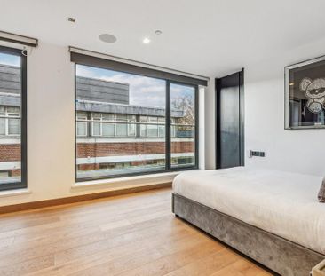 3 bedroom flat to rent - Photo 4