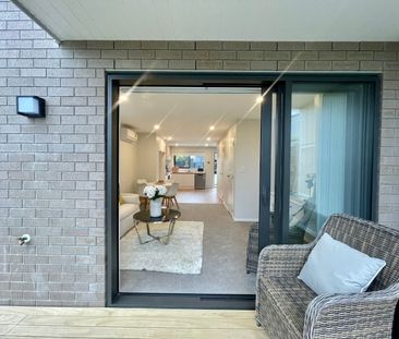 MANGERE BRIDGE, 3 BEDROOMS - Photo 5