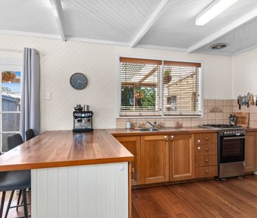 Family Friendly Home - Photo 5