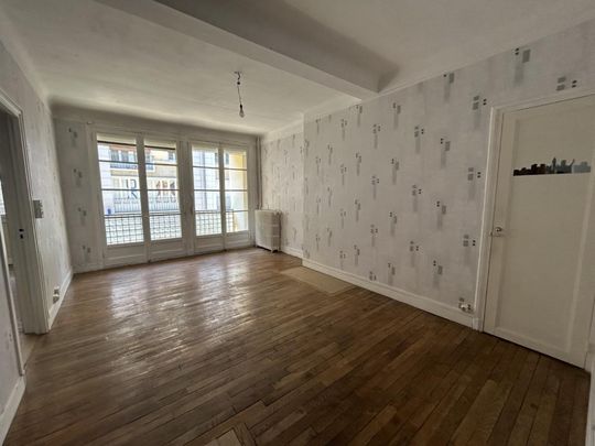 Location Appartement 2 pièces 46m² LISIEUX 14100 - Photo 1