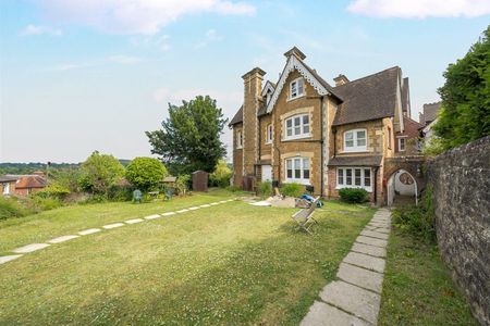 Frith Hill House Upper Manor Road, Godalming - 1 bedroomProperty for lettings - Seymours - Photo 2