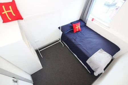 London Road - Bed Flat, S2 - Photo 2