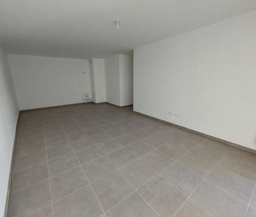 location Appartement T3 DE 66.64m² À NIMES - Photo 1