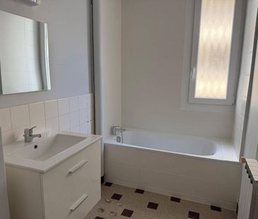 Location appartement rénové 4 pièces 73.84 m² à Romans-sur-Isère (2... - Photo 6