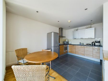 2 bedroom duplex to rent - Photo 4