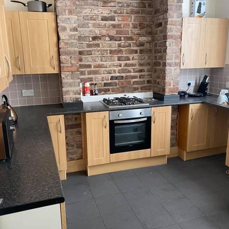 7 bedroom house share to rent - Photo 3