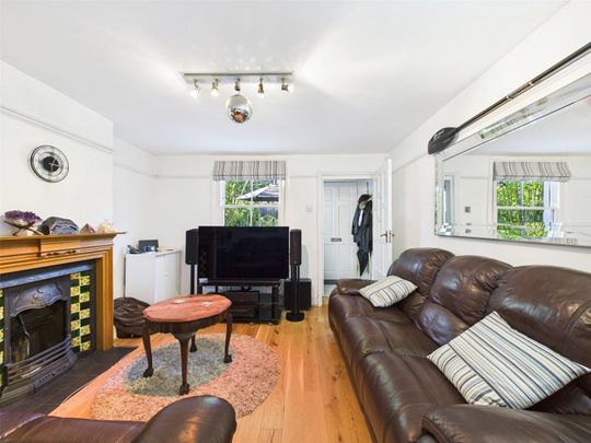 Crown Road, St Margarets, London, TW1, Twickenham - Photo 1