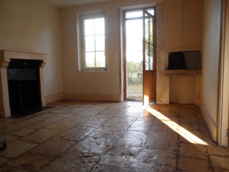 SOYE EN SEPTAINE - Maison de campagne de 88.50m² avec jardin clos et cave voutée. - Photo 2