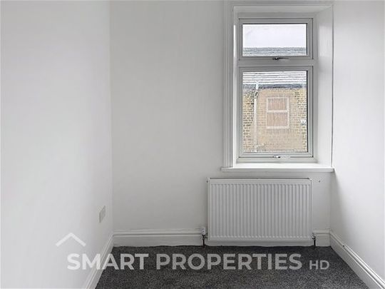 Wellington Street, Huddersfield - Photo 1