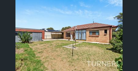 Renovated Family Home - Photo 4