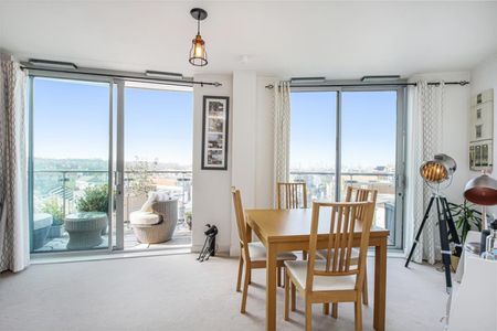 2 bedroom Flat To Let - Photo 3