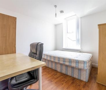 6 bedroom maisonette to rent - Photo 4