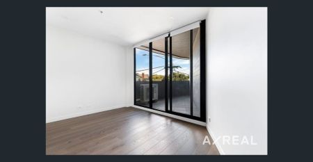 Modern Comfort and Convenience in the Heart of Leafy Camberwell - Photo 5