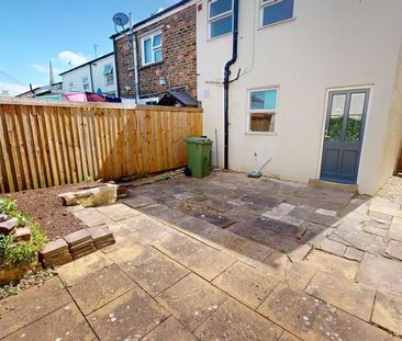 2 bedroom end of terrace house to rent - Photo 3