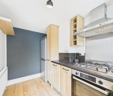 1 bedroom ground floor flat to rent - Photo 6