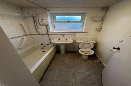 Butterworth Street, Chadderton, Oldham, Greater Manchester, OL9 - Photo 3