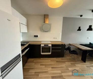 Podnájem družstevního bytu 2+kk s garážovým stáním - Fotografie 6