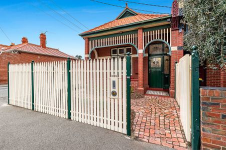 Family Focus In Beachside Location - Photo 5