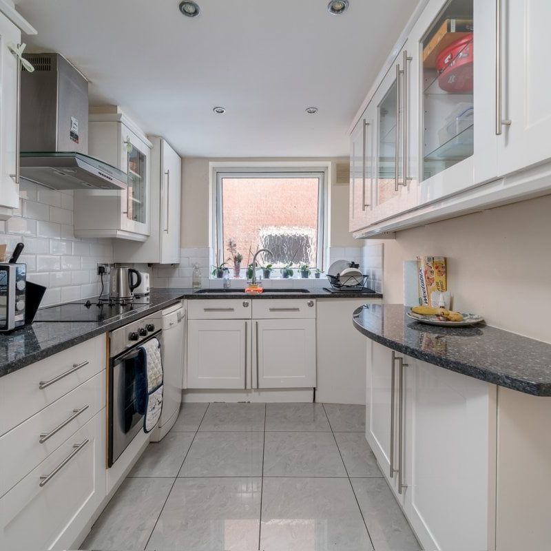 Hendon Lane - Photo 1